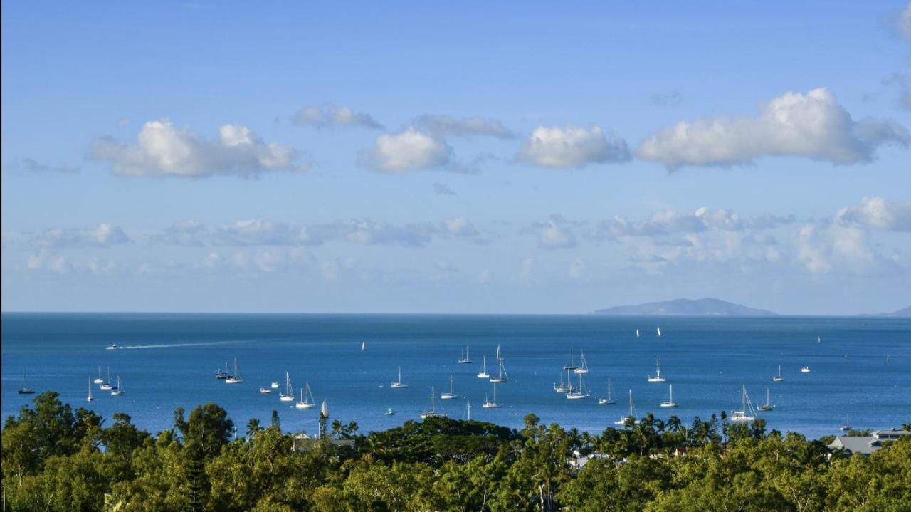 Bella Vista On Nara Pets Welcome Airlie Beach Exteriör bild