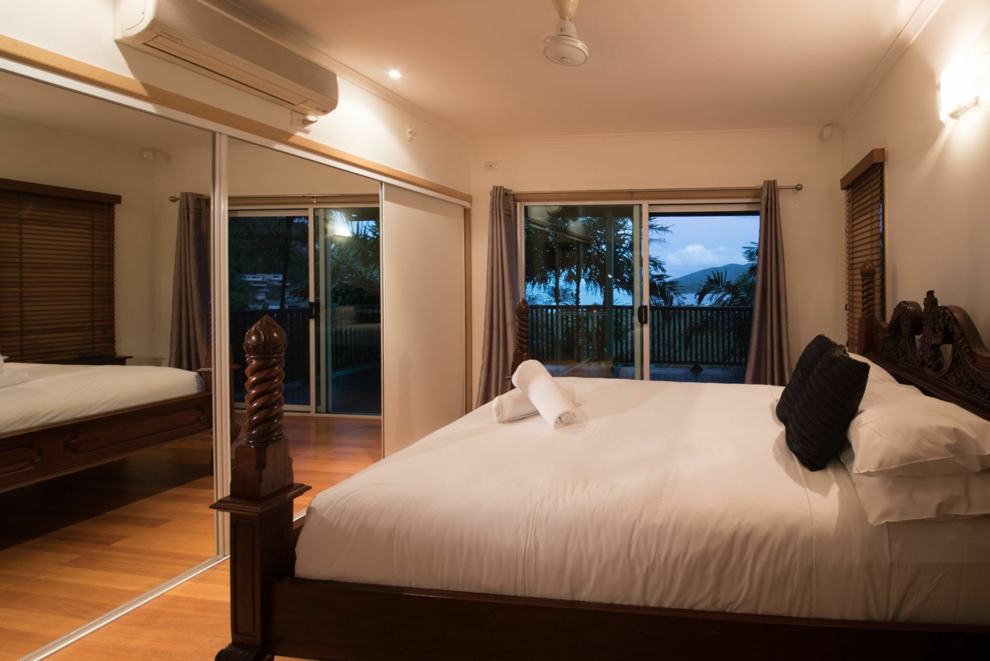 Bella Vista On Nara Pets Welcome Airlie Beach Exteriör bild