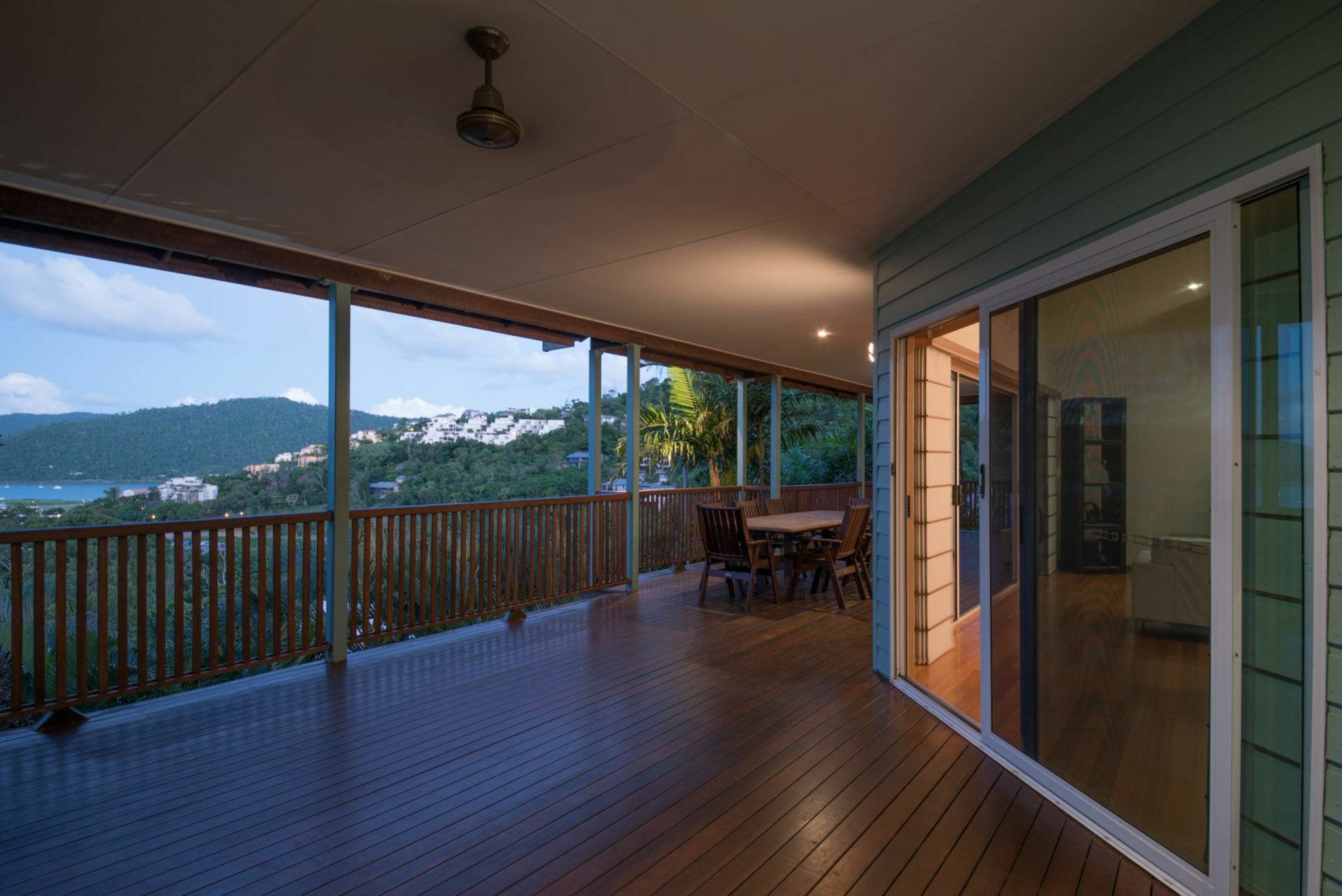 Bella Vista On Nara Pets Welcome Airlie Beach Exteriör bild